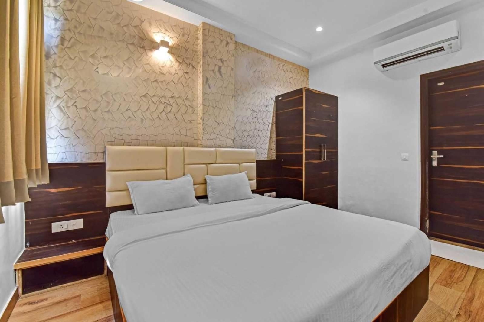 ג'איפור Collection O Hotel Karma Inn מראה חיצוני תמונה